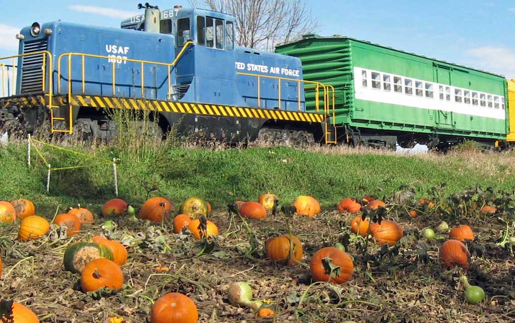 Catch thrills and chills aboard Midwestern Halloween trains in 2022.